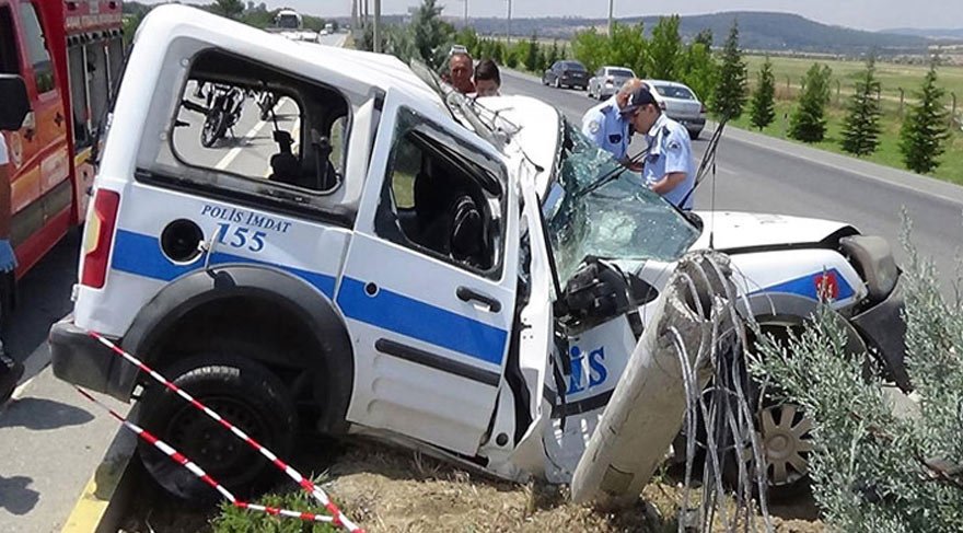 Uşak’ta Ekip Otosu Kazası: 1 Polis Şehit