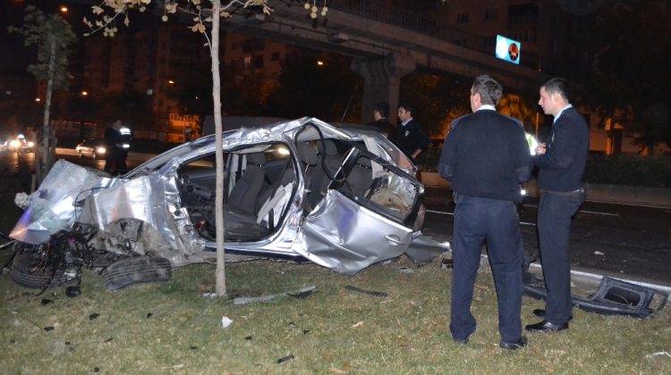 Izmir’de Polis Otosu Kazası: 2 Şehit 3 Ağır Yaralı